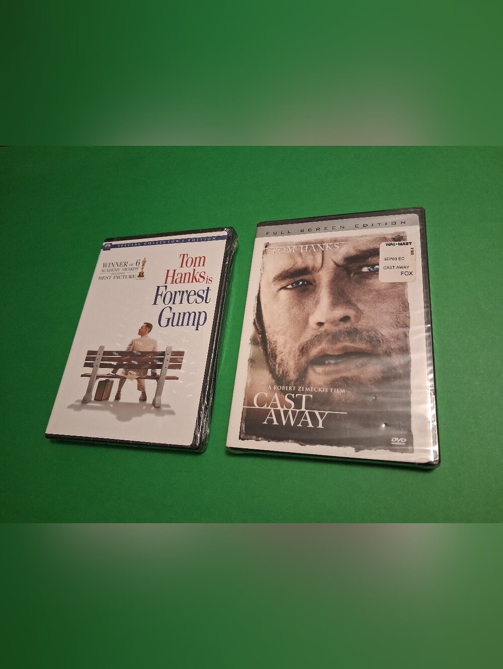 Tom Hanks Movie DVD Bundle – Forrest Gump Collector’s Edition & Cast Away